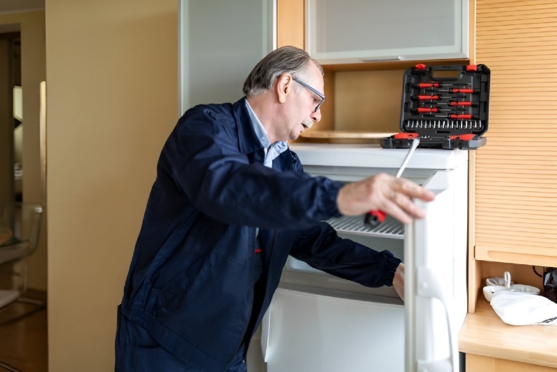 Refrigerator repair in Los Angeles